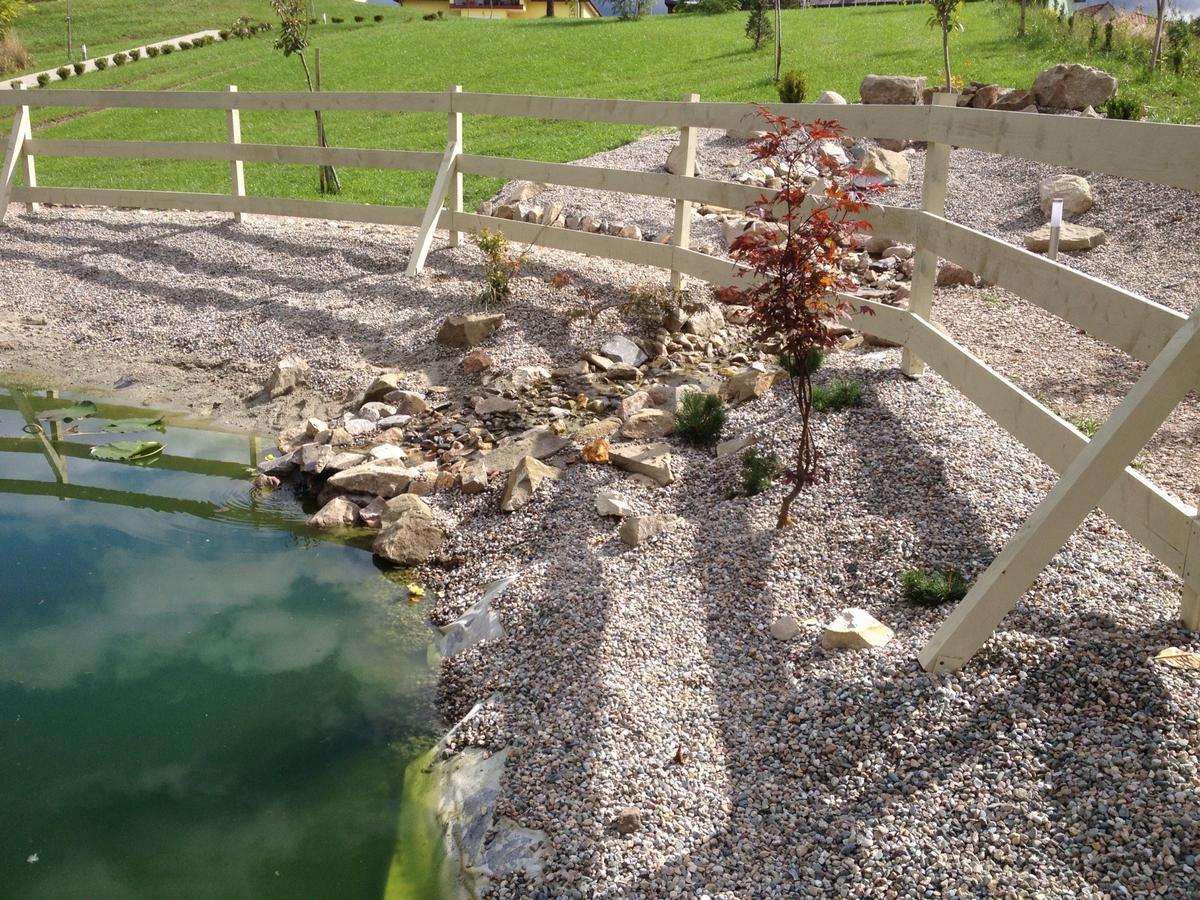 Hubertus Hotel Wola Rzedzinska Bagian luar foto